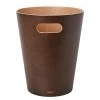 Umbra Corbeille à papier Woodrow Can 2G - Marron 1 Umbra Corbeille à papier Woodrow Can 2G - Marron -Rangements Soldes 1000220490 210823 15554900006 IMAGE P000000001000220490