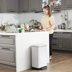 Poubelle Milizac I - Acier inoxydable / Plastique ABS - Contenance : 30 L - Blanc 13 Poubelle Milizac I - Acier inoxydable / Plastique ABS - Contenance : 30 L - Blanc -Rangements Soldes 1000254543 210326 08442900181 MOOD DETAILS P000000001000254543 mood