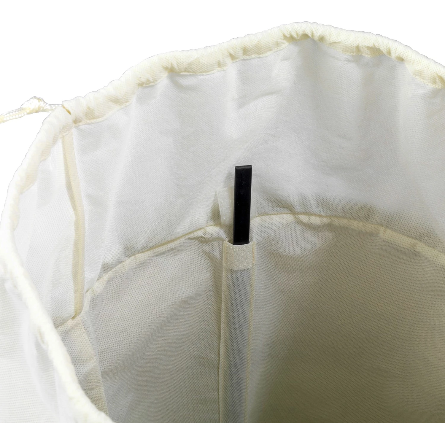 WENKO Panier à linge Ringo - Aluminium / Polypropylène - Beige 6 WENKO Panier à linge Ringo - Aluminium / Polypropylène - Beige – Image 4