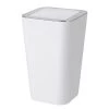 WENKO Poubelle de salle de bain Candy - Polystyrène / Plastique ABS - Contenance : 6 L - Blanc -Rangements Soldes 1000273961 210618 14060700011 IMAGE P000000001000273961
