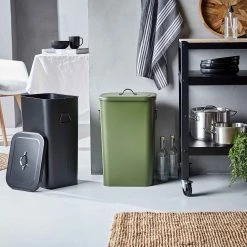 Butlers Poubelle BINSTER - Vert olive -Rangements Soldes 1000338073 220301 022 MOOD DETAILS P000000001000338073 mood